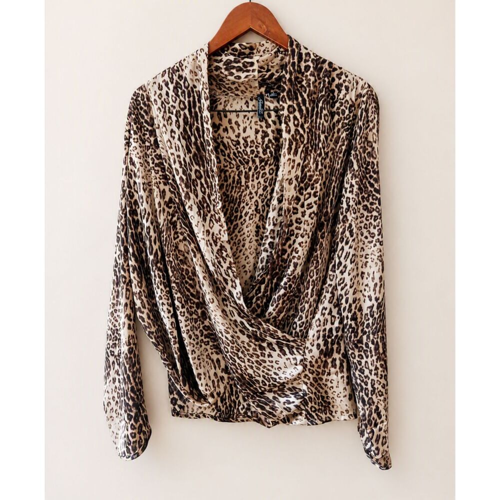 Essentials By Milano Leopard Draped Surplice Blouse Size L Officecore Mob Wife - Picture 2 of 8